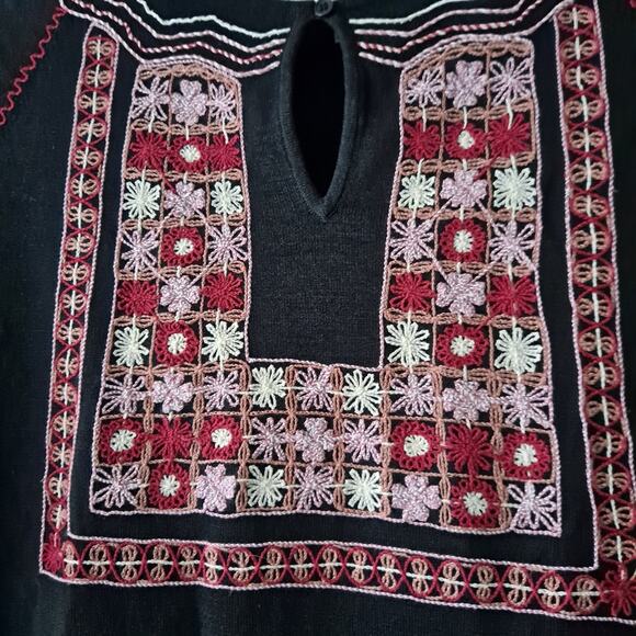 Bill Blass Womens Black Multicolored Embroidered Top w Keyhole Neckline - Size S - Picture 9 of 12